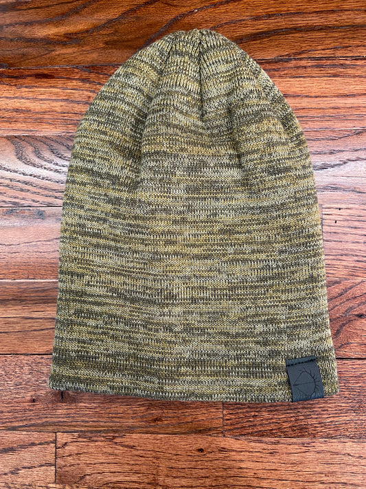 NO CUFF BEANIE • OLIVE TRI COLOR