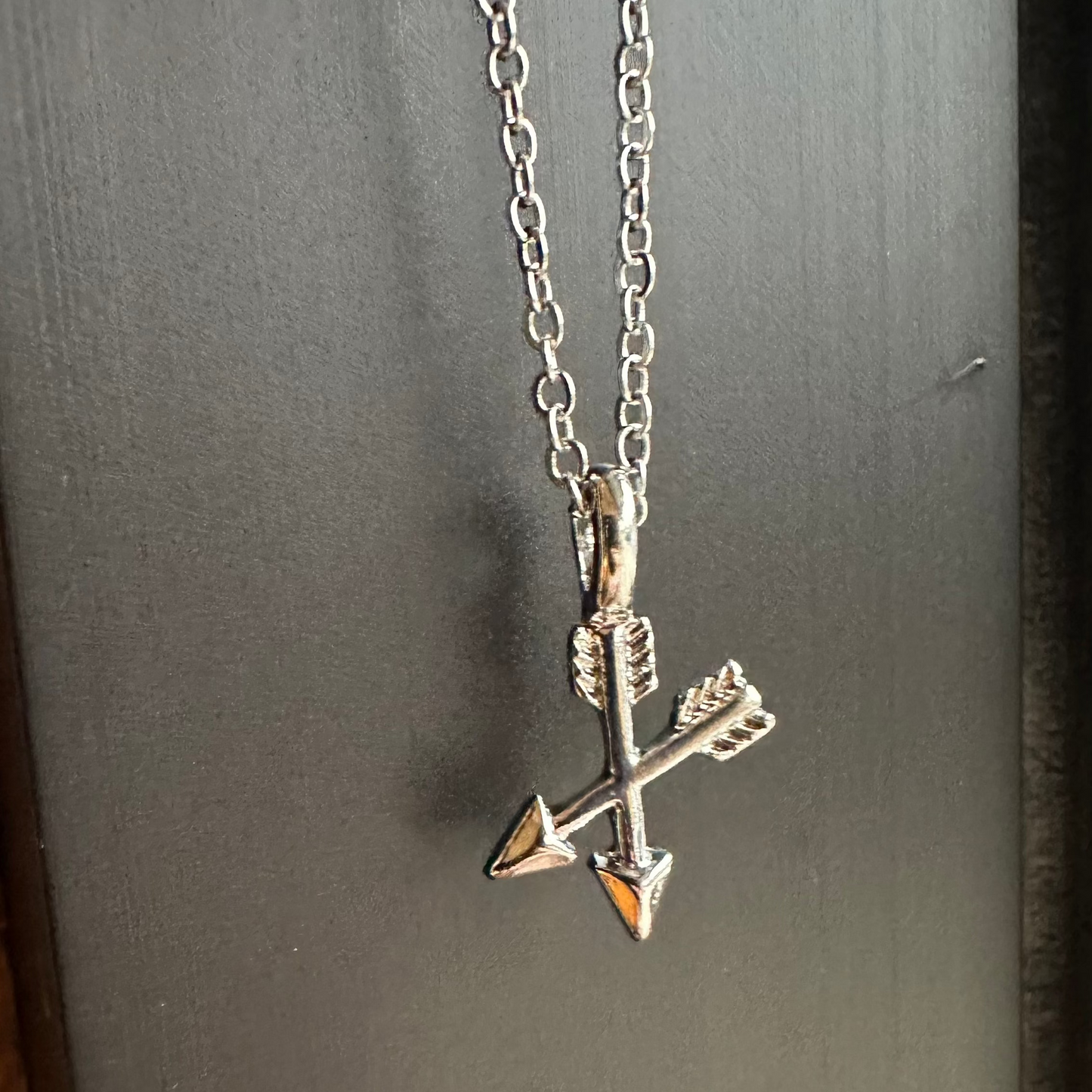 ARROW NECKLACE